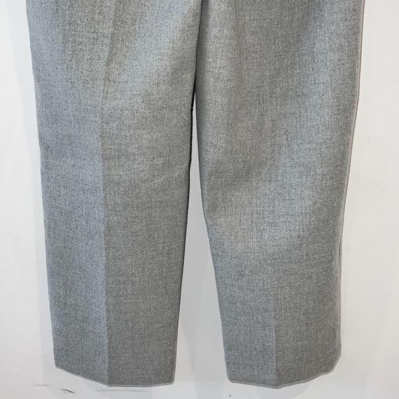 Aritzia The Group Babaton Light Gray Jimmy Cropped Pants Size XS - Picture 12 of 16
